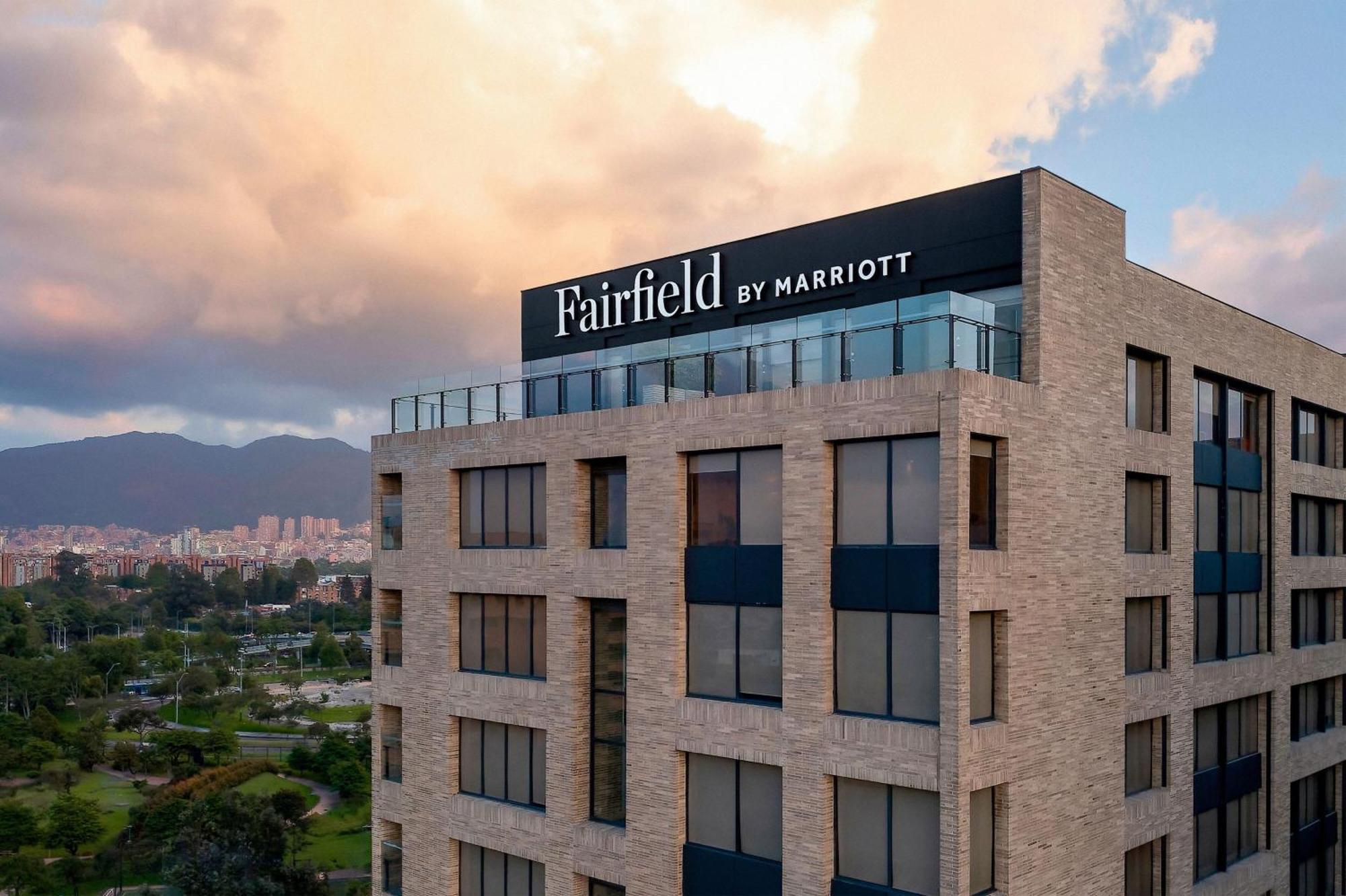 Fairfield By Marriott Embajada 酒店
